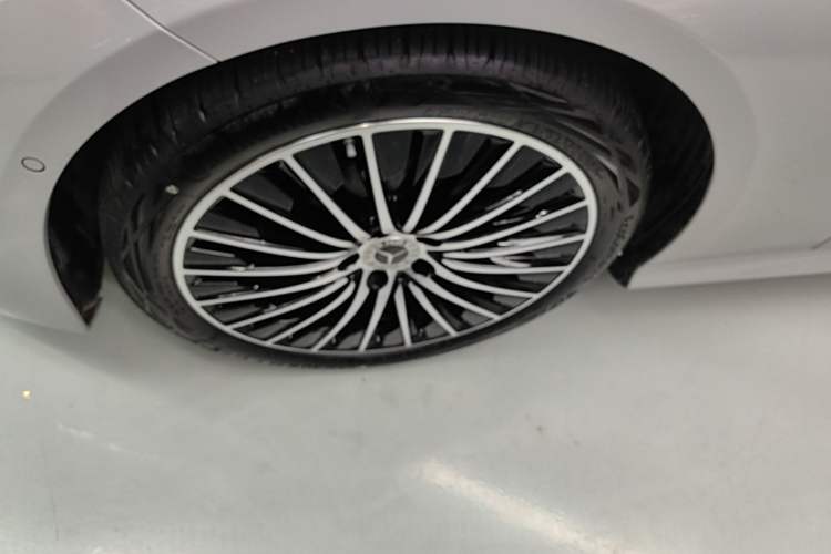 Used Mercedes-Benz CLE 2026 CLE 260 Convertible Coupe Left Front Wheel Hub