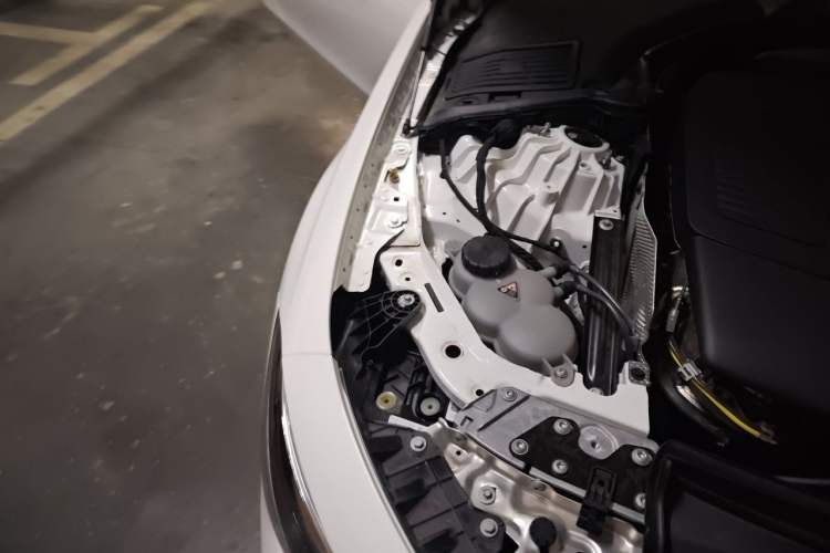Used Mercedes-Benz CLE 2026 CLE 260 Coupe Engine Bay Right