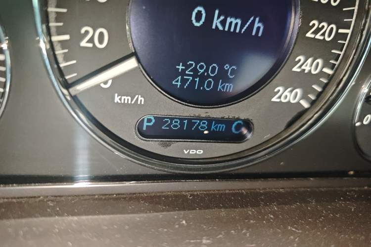 Used Mercedes-Benz CLK-Class 2004 CLK 240 Sports Coupe Odometer Close Up
