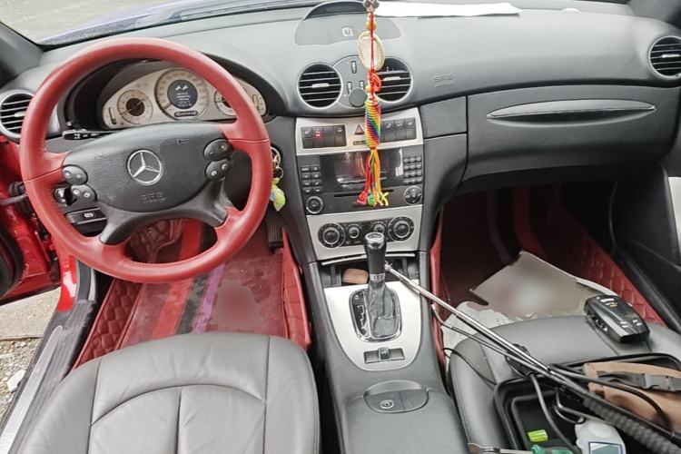 Used Mercedes-Benz CLK-Class 2006 CLK 280 Convertible Sports Car Center Console