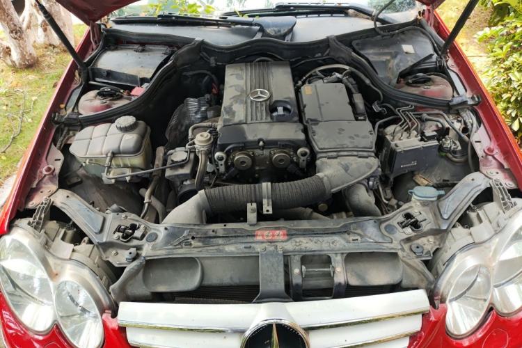 Used Mercedes-Benz CLK-Class 2006 CLK 200K Convertible Sports Car Engine Bay