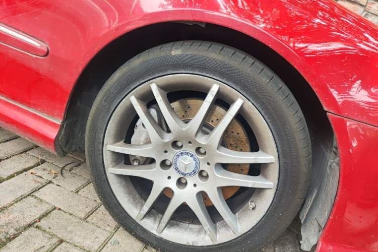 Used Mercedes-Benz CLK-Class 2006 CLK 200K Convertible Sports Car Right Front Wheel Hub