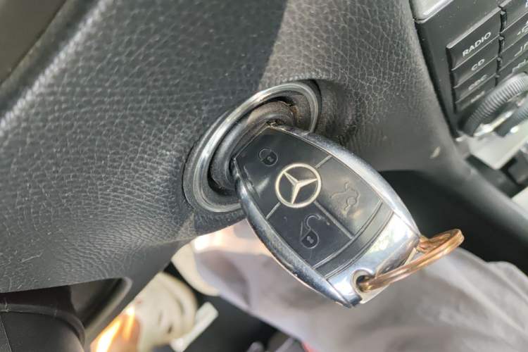Used Mercedes-Benz CLK-Class 2006 CLK 200K Convertible Sports Car Vehicle Key