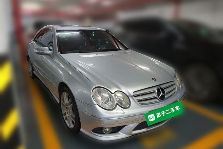 Used Mercedes-Benz CLK-Class 2006 CLK 350 two-door coupe Front Right 45 Deg