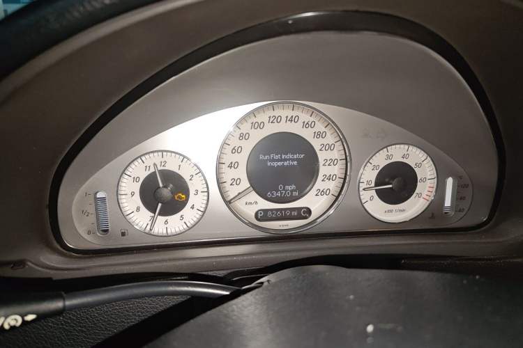 Used Mercedes-Benz CLK-Class 2006 CLK 280 two-door coupe Instrument Cluster