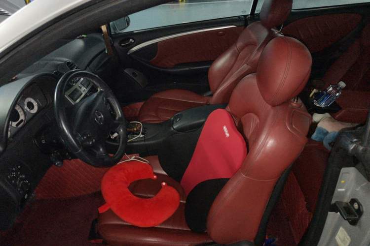 Used Mercedes-Benz CLK-Class 2006 CLK 350 two-door coupe Left Front Seat