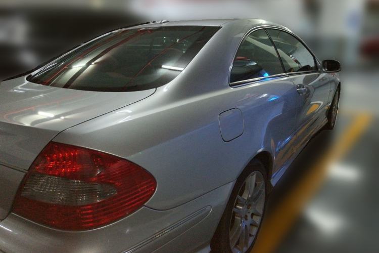 Used Mercedes-Benz CLK-Class 2006 CLK 350 two-door coupe Rear Right 45 Deg