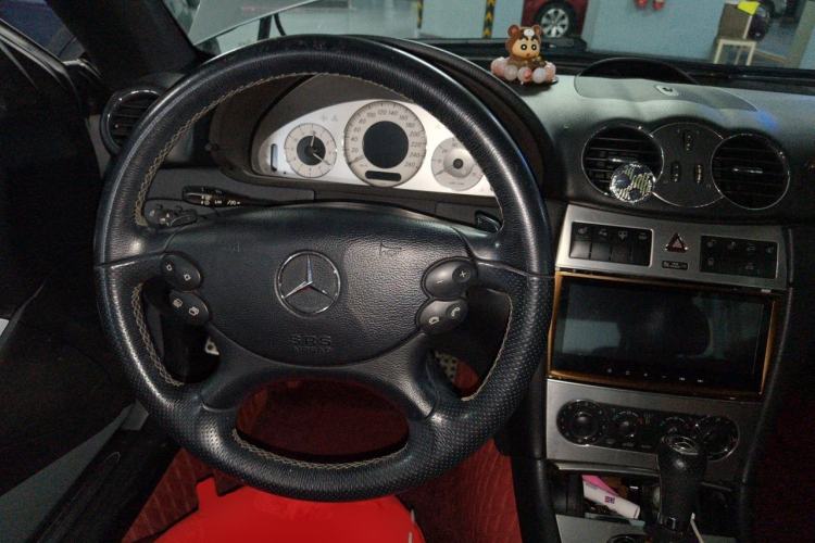 Used Mercedes-Benz CLK-Class 2006 CLK 350 two-door coupe Steering Wheel