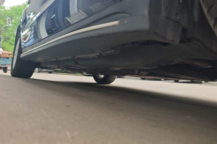 Used Mercedes-Benz CLK-Class  Chassis Front Right