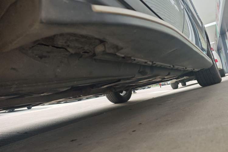 Used Mercedes-Benz CLK-Class  Chassis Rear Right