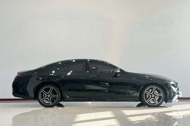 Used Mercedes-Benz CLS 2023 Refreshed CLS 300 Dynamic Edition Exterior 3