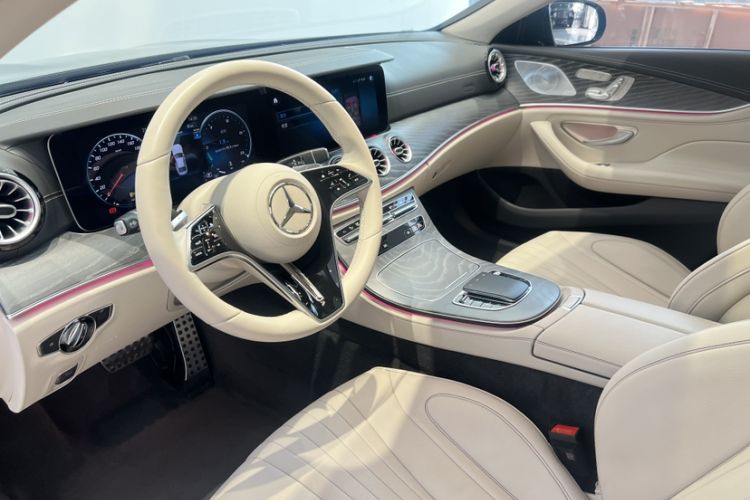 Used Mercedes-Benz CLS 2023 Refreshed CLS 300 Dynamic Edition Interior 6