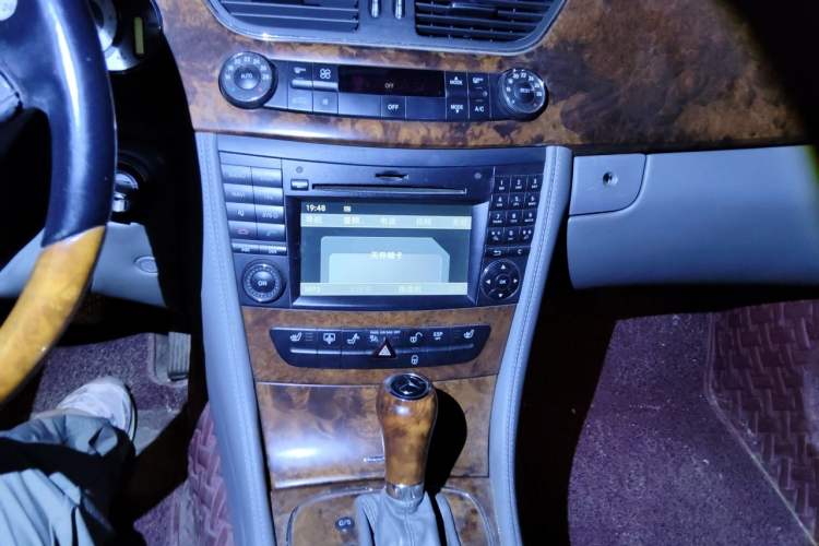 Used Mercedes-Benz CLS 2009 CLS 300 Audio And AC Panel