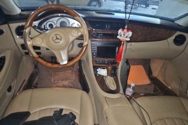 Used Mercedes-Benz CLS 2009 CLS 300 Center Console