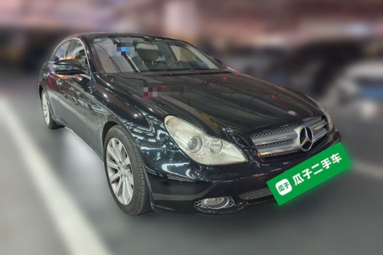 Used Mercedes-Benz CLS 2009 CLS 300 Front Right 45 Deg