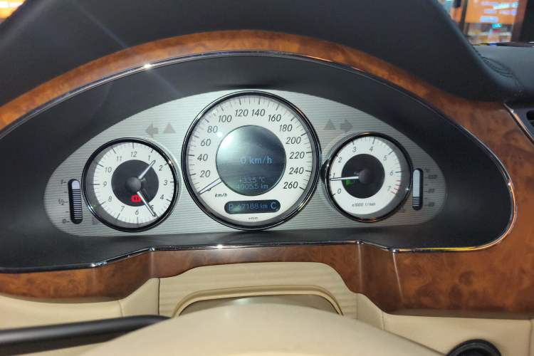 Used Mercedes-Benz CLS 2009 CLS 300 Instrument Cluster