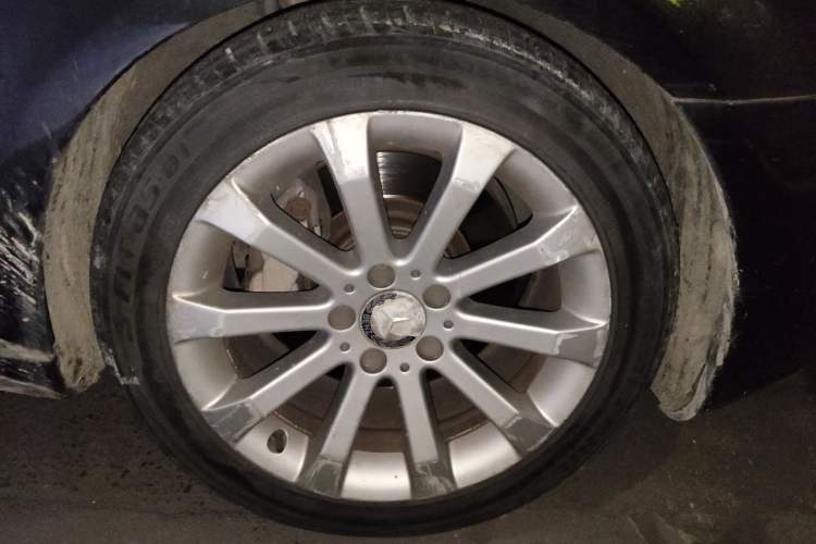 Used Mercedes-Benz CLS 2009 CLS 300 Right Front Wheel Hub