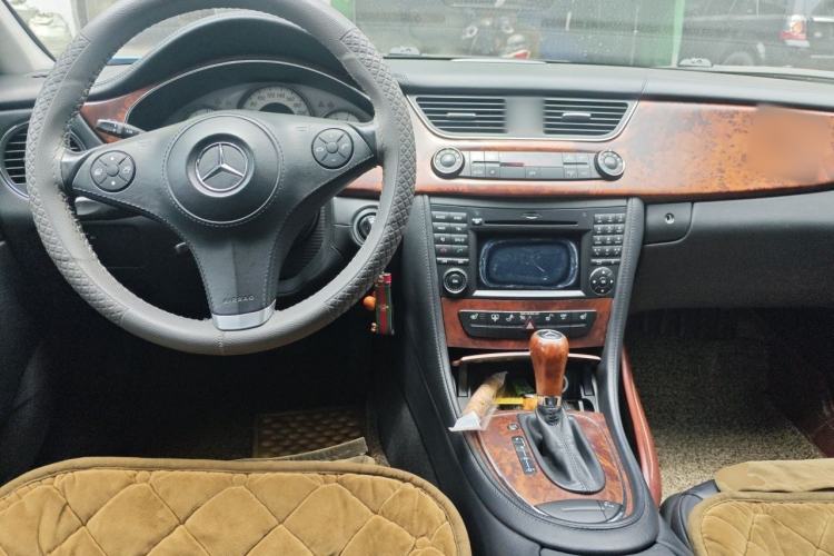 Used Mercedes-Benz CLS 2009 CLS 300 Center Console
