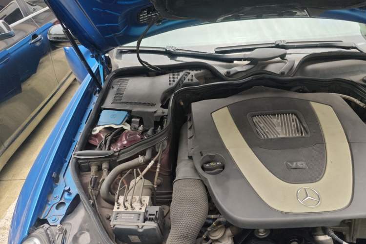 Used Mercedes-Benz CLS 2009 CLS 300 Engine Bay Right