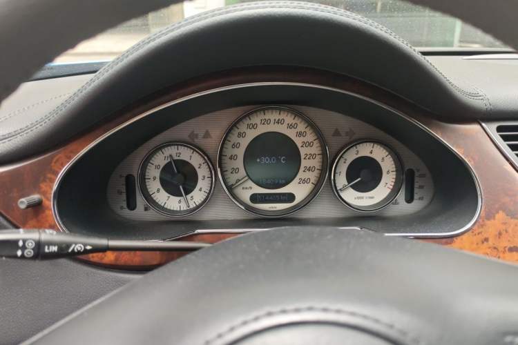 Used Mercedes-Benz CLS 2009 CLS 300 Instrument Cluster