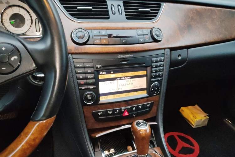 Used Mercedes-Benz CLS 2009 CLS 300 Audio And AC Panel