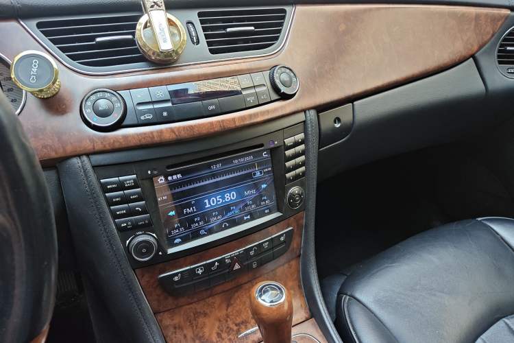 Used Mercedes-Benz CLS 2009 CLS 300 Audio And AC Panel