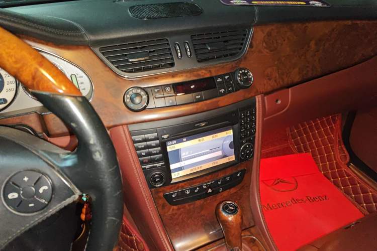 Used Mercedes-Benz CLS 2009 CLS 300 Audio And AC Panel