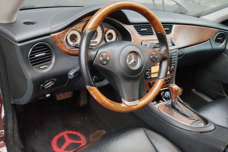 Used Mercedes-Benz CLS 2009 CLS 300 Center Console