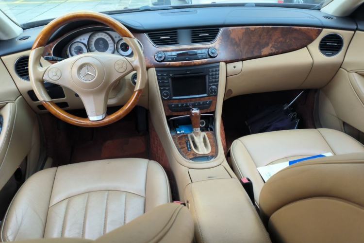 Used Mercedes-Benz CLS 2009 CLS 300 Center Console