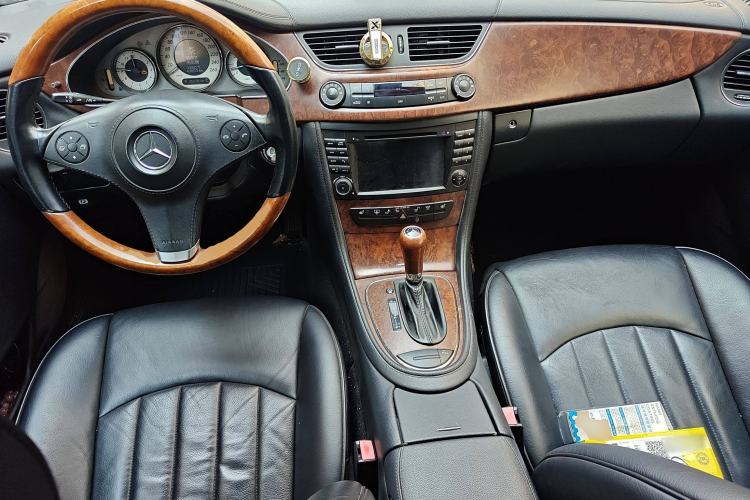 Used Mercedes-Benz CLS 2009 CLS 300 Center Console