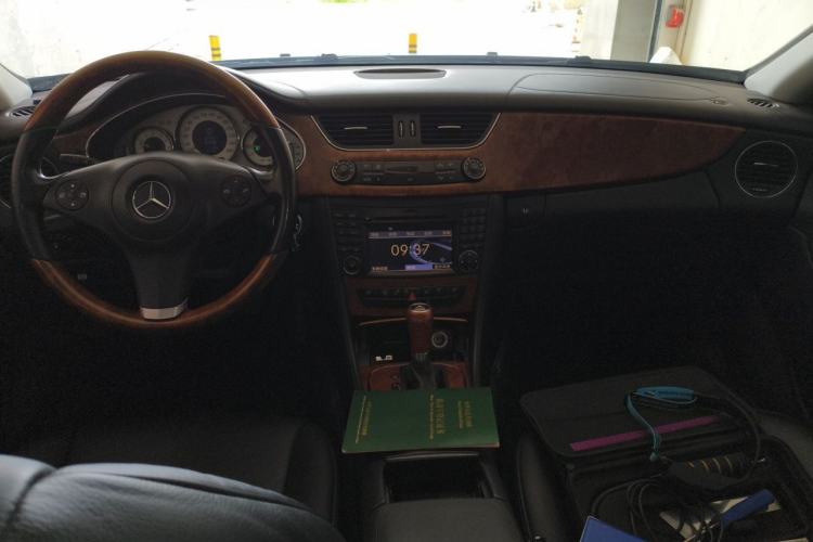 Used Mercedes-Benz CLS 2009 CLS 300 Center Console