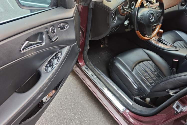 Used Mercedes-Benz CLS 2009 CLS 300 Driver Seat