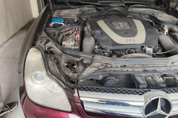 Used Mercedes-Benz CLS 2009 CLS 300 Engine Bay Right