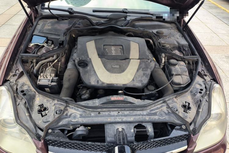 Used Mercedes-Benz CLS 2009 CLS 300 Engine Bay