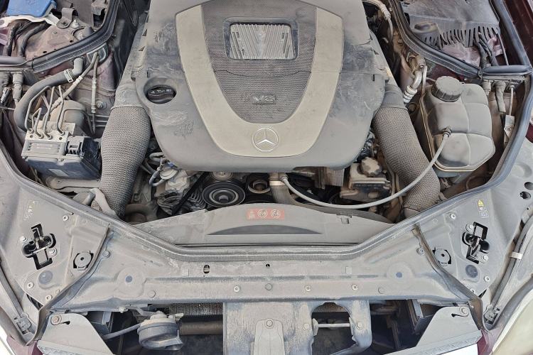 Used Mercedes-Benz CLS 2009 CLS 300 Engine Bay
