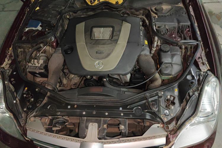 Used Mercedes-Benz CLS 2009 CLS 300 Engine Bay