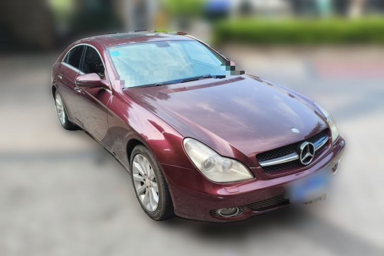 Used Mercedes-Benz CLS 2009 CLS 300 Front Right 45 Deg
