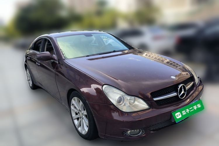 Used Mercedes-Benz CLS 2009 CLS 300 Front Right 45 Deg