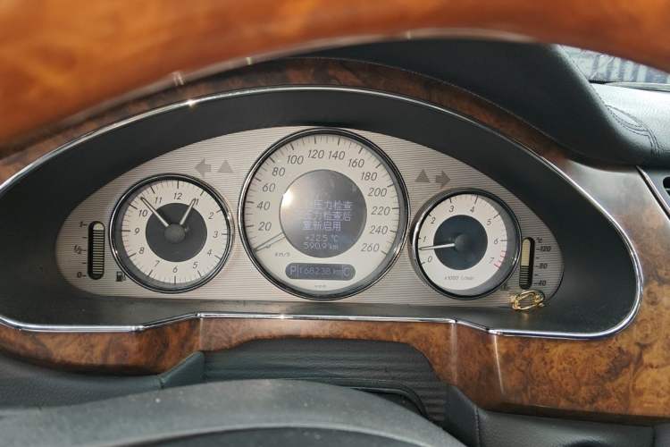 Used Mercedes-Benz CLS 2009 CLS 350 Instrument Cluster