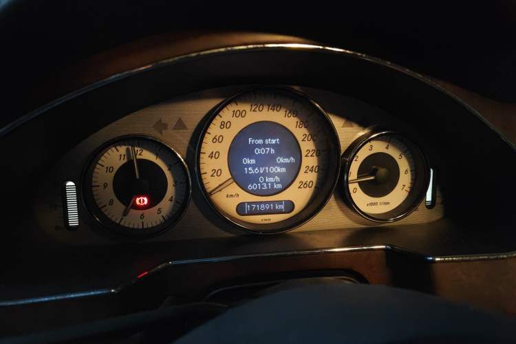 Used Mercedes-Benz CLS 2009 CLS 300 Instrument Cluster