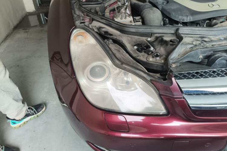 Used Mercedes-Benz CLS 2009 CLS 300 Right Front Headlight