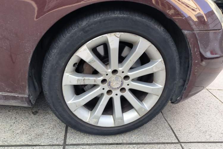 Used Mercedes-Benz CLS 2009 CLS 300 Right Front Wheel Hub