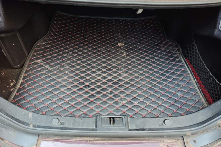 Used Mercedes-Benz CLS 2009 CLS 300 Trunk