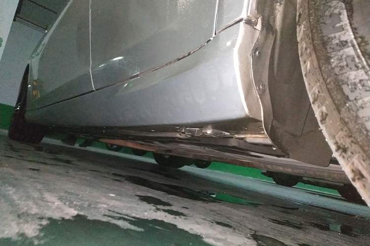 Used Mercedes-Benz CLS 2009 CLS 300 Chassis Rear Left