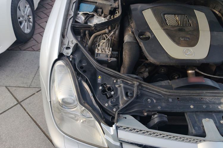 Used Mercedes-Benz CLS 2009 CLS 300 Engine Bay Right