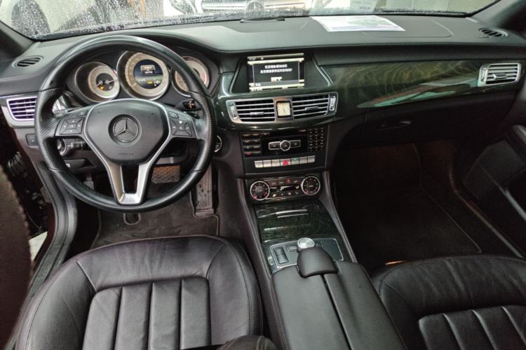 Used Mercedes-Benz CLS 2012 CLS 300 CGI Center Console