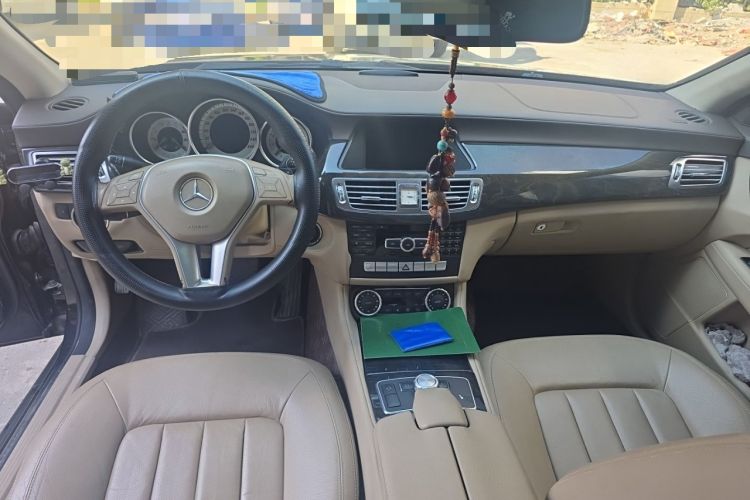 Used Mercedes-Benz CLS 2012 CLS 300 CGI Center Console