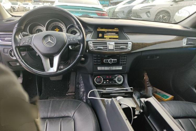 Used Mercedes-Benz CLS 2012 CLS 300 CGI Center Console