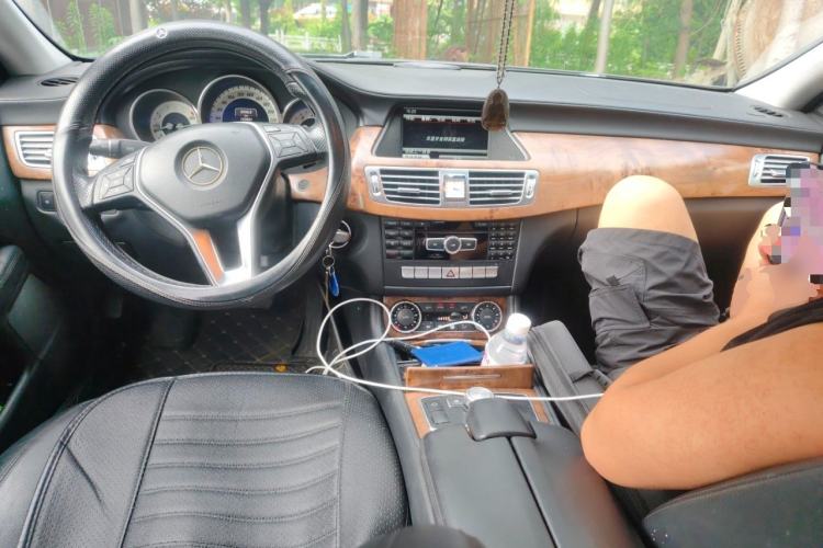 Used Mercedes-Benz CLS 2012 CLS 300 CGI Center Console