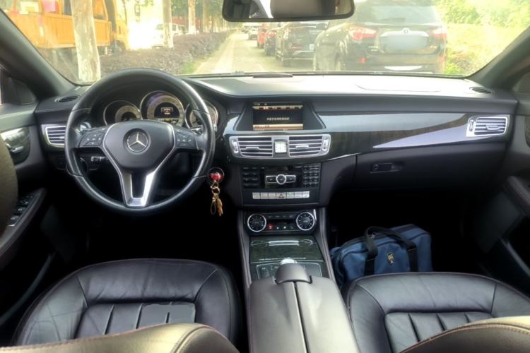 Used Mercedes-Benz CLS 2012 CLS 300 CGI Center Console